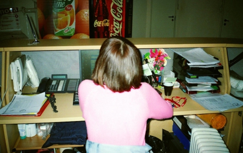 Colourless days: the everyday hell of office life